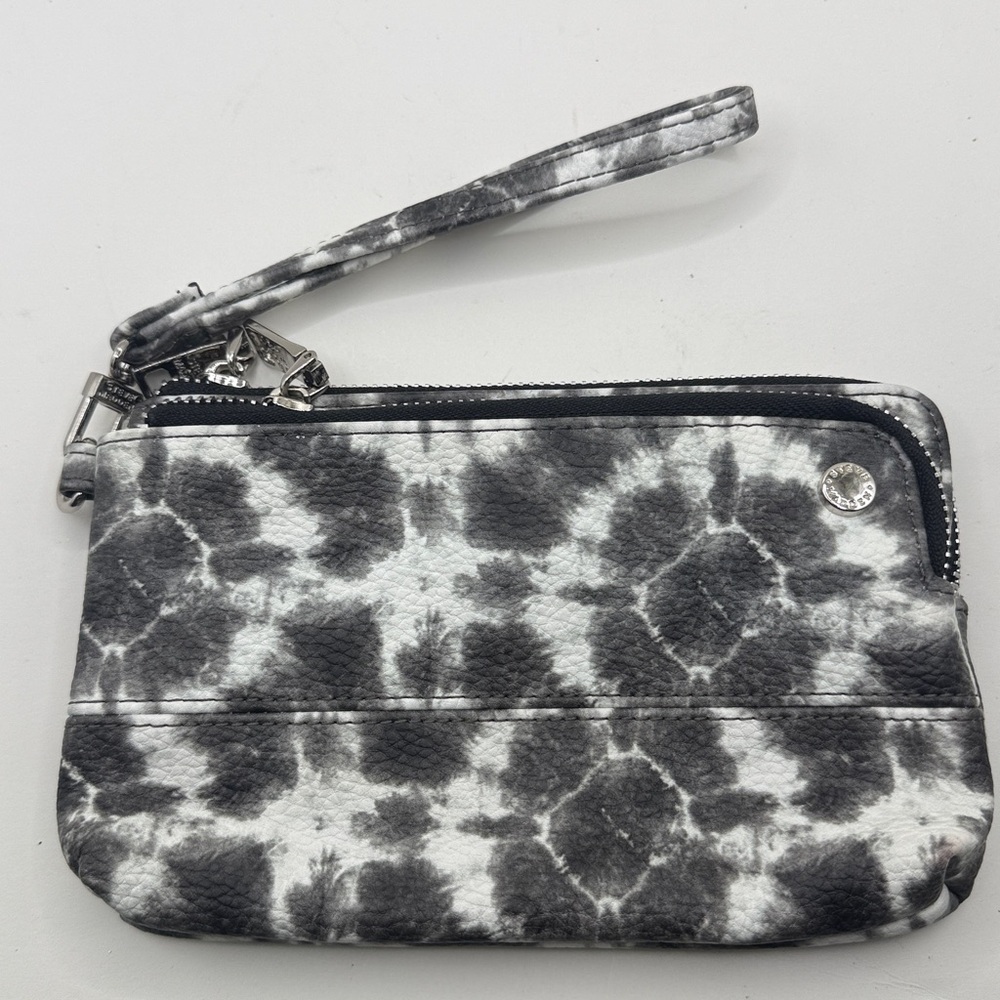Steve Madden Monochrome Gray White Tie Dye Wristlet Bag Purse Wallet - Picture 3 of 12